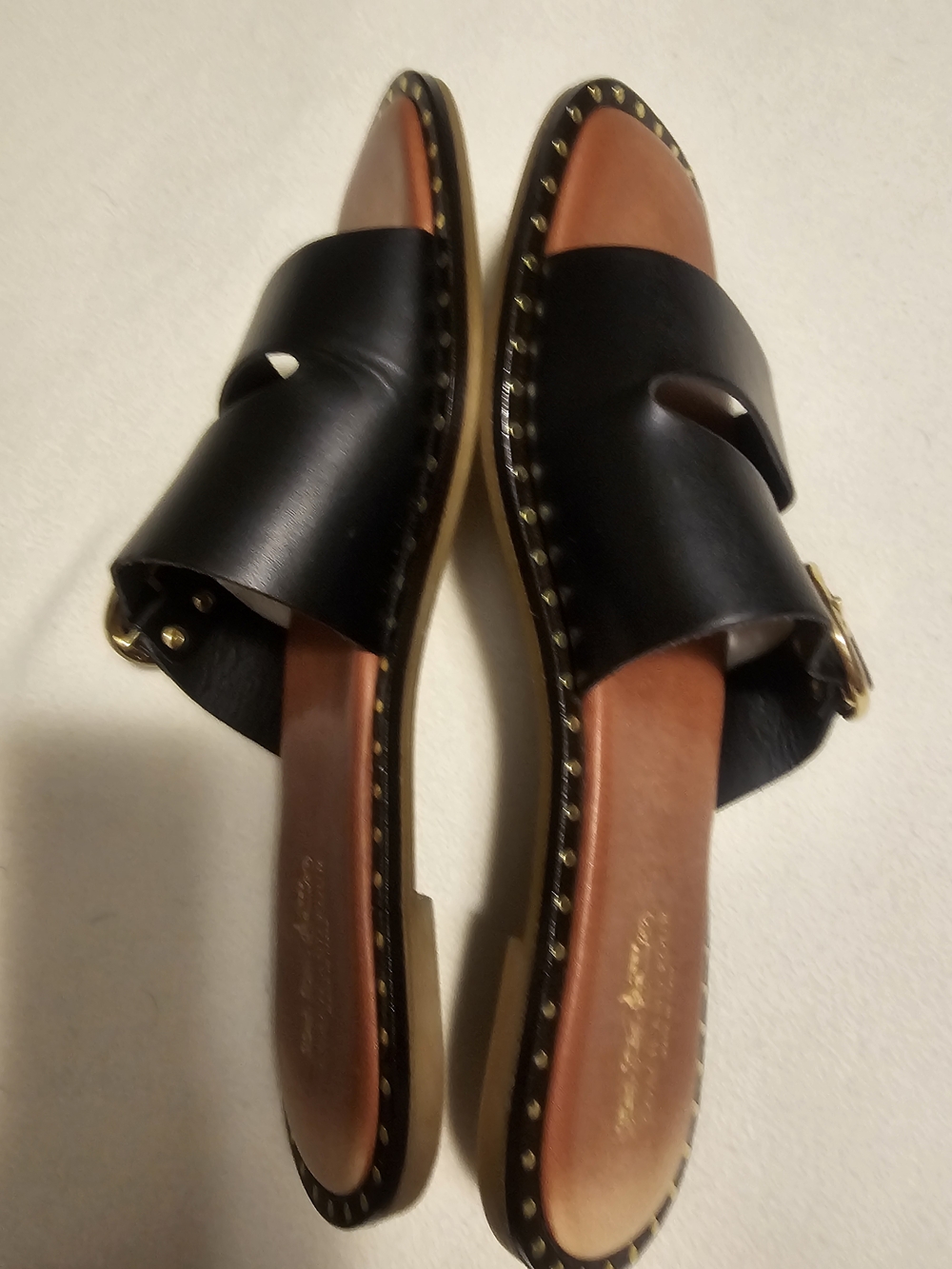 COACH AND FOUR Black Slide Womens Sandals with Gold Accents. SIZE 8.5 - Picture 3 of 14
